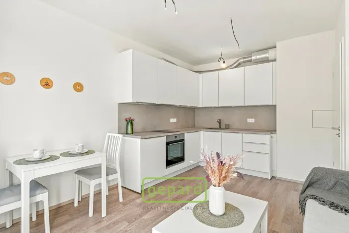 Prodej bytu 2+kk, Unhošť, Karla Čapka, 35 m2