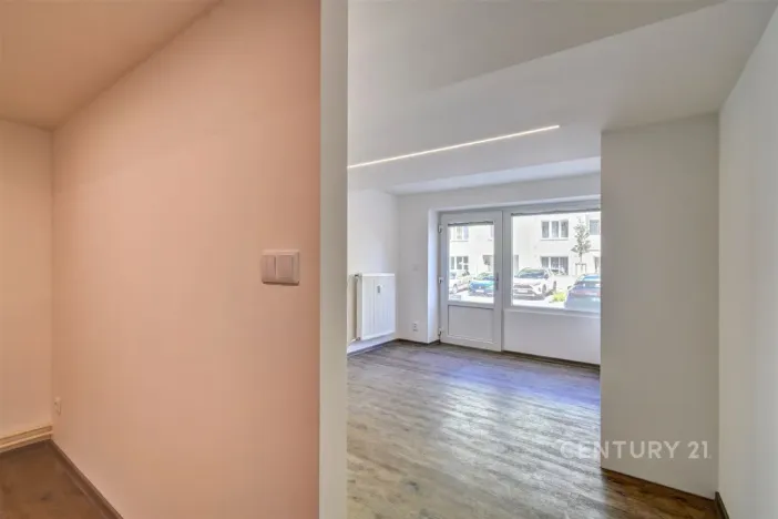 Prodej kanceláře, Plzeň - Severní Předměstí, Bzenecká, 39 m2