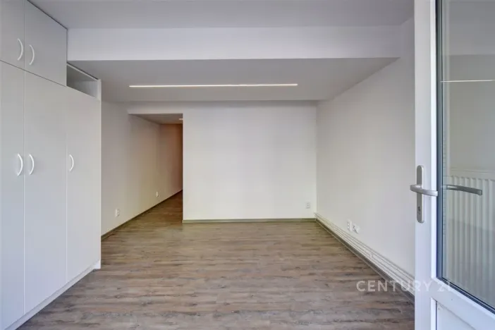 Prodej kanceláře, Plzeň - Severní Předměstí, Bzenecká, 39 m2