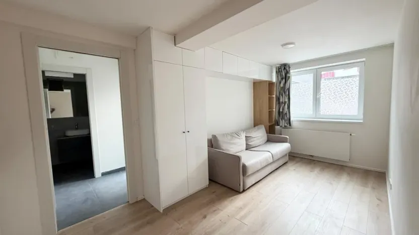 Pronájem bytu 1+kk, Praha - Strašnice, Strančická, 24 m2