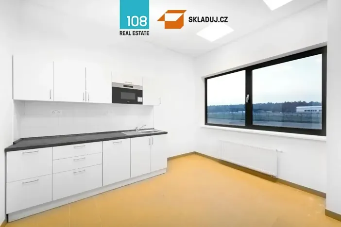 Pronájem skladu, Vejprnice, Tyršova, 5000 m2
