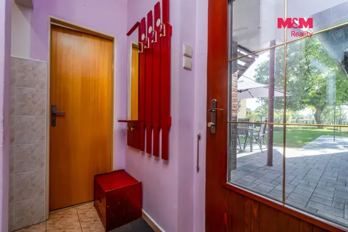 Prodej rodinného domu, Činěves, 275 m2
