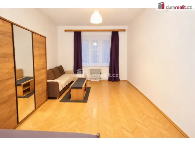 Pronájem bytu 2+kk, Praha - Žižkov, Jeseniova, 50 m2