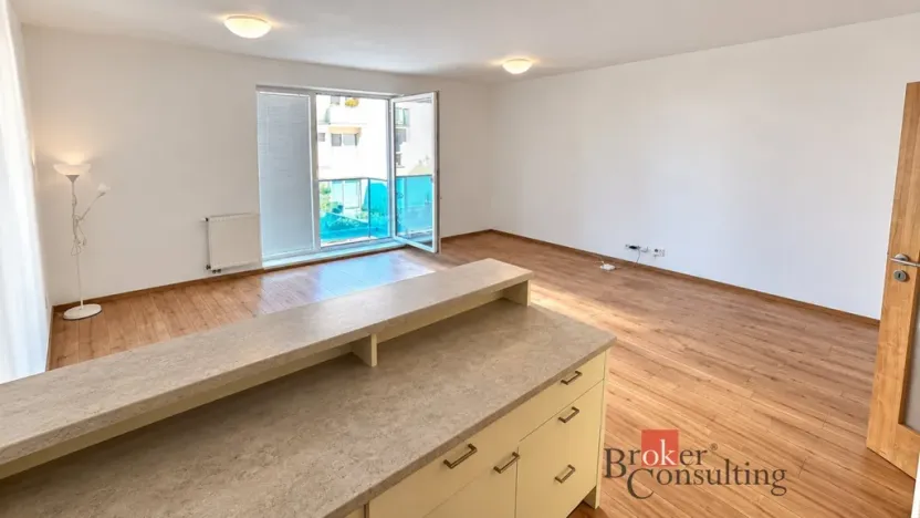 Pronájem bytu 2+kk, Jesenice, Cedrová, 67 m2