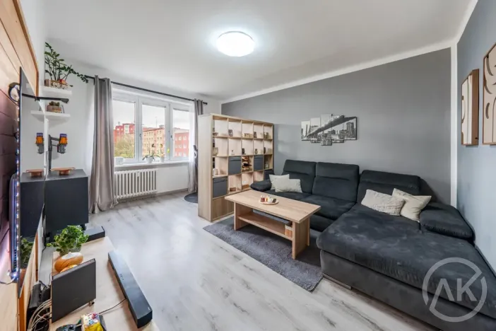 Prodej bytu 2+1, Ostrava - Poruba, Liptaňské náměstí, 54 m2