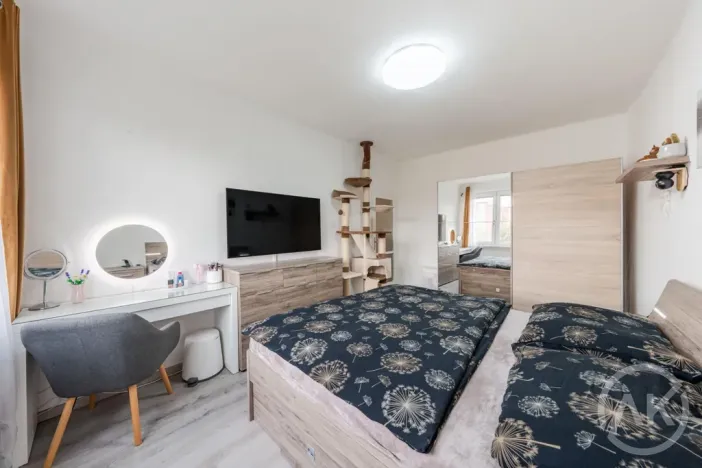 Prodej bytu 2+1, Ostrava - Poruba, Liptaňské náměstí, 54 m2