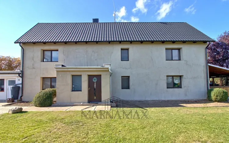 Prodej rodinného domu, Pesvice, 200 m2