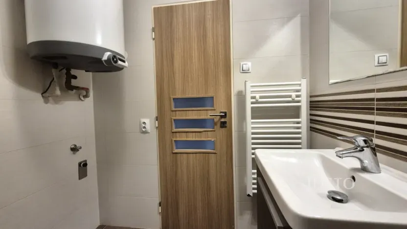 Pronájem bytu 3+1, Písek - Hradiště, Ouzká, 79 m2