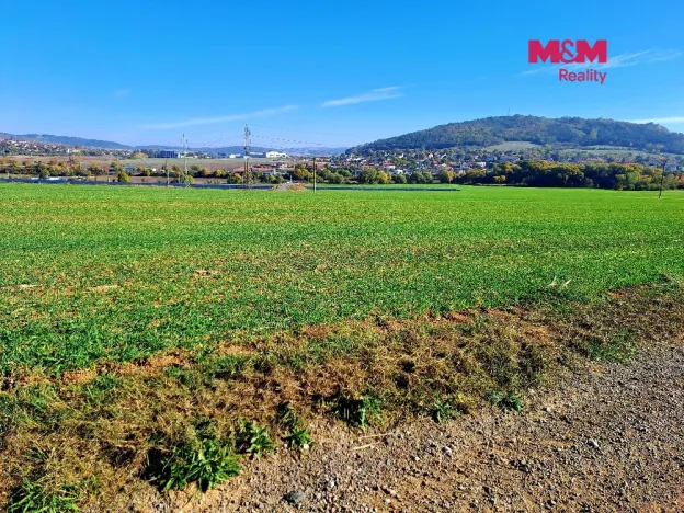 Prodej pole, Sentice, 24461 m2