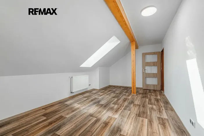 Pronájem rodinného domu, Horní Lukavice, 173 m2
