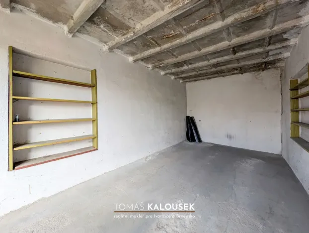 Prodej garáže, Ivančice, 18 m2