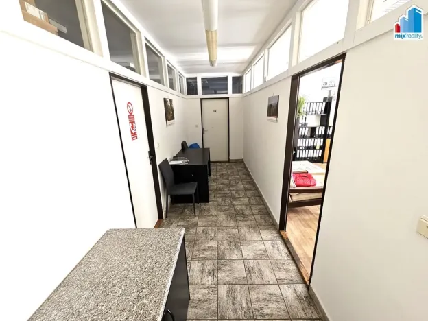 Pronájem skladu, Dýšina, Jižní, 912 m2