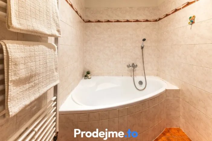 Prodej bytu 3+kk, Šatov, 68 m2