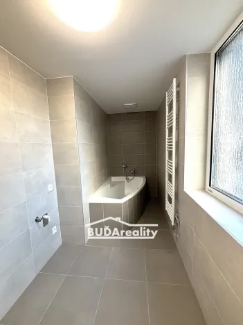 Pronájem bytu 2+kk, Zlín, Lorencova, 58 m2