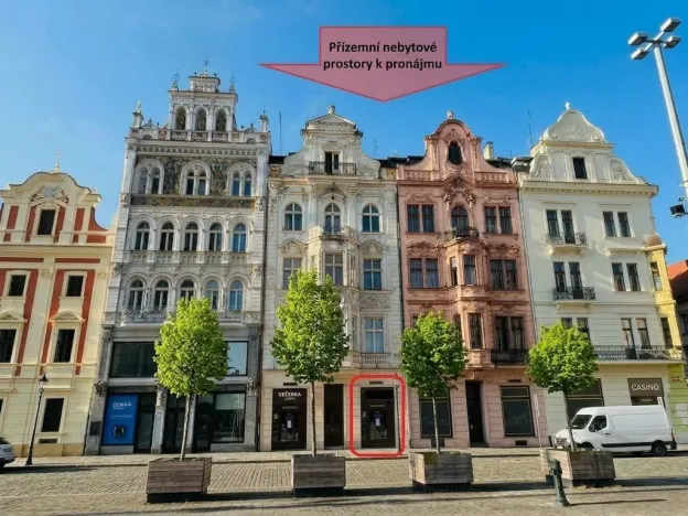 Pronájem obchodního prostoru, Plzeň - Vnitřní Město, náměstí Republiky, 48 m2