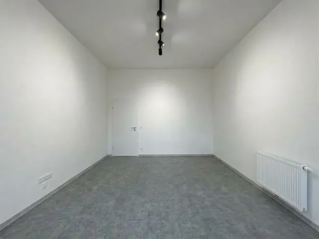 Pronájem obchodního prostoru, Plzeň - Vnitřní Město, náměstí Republiky, 48 m2