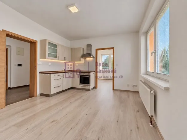 Pronájem bytu 3+kk, Jindřichův Hradec - Jindřichův Hradec III, sídliště Vajgar, 53 m2