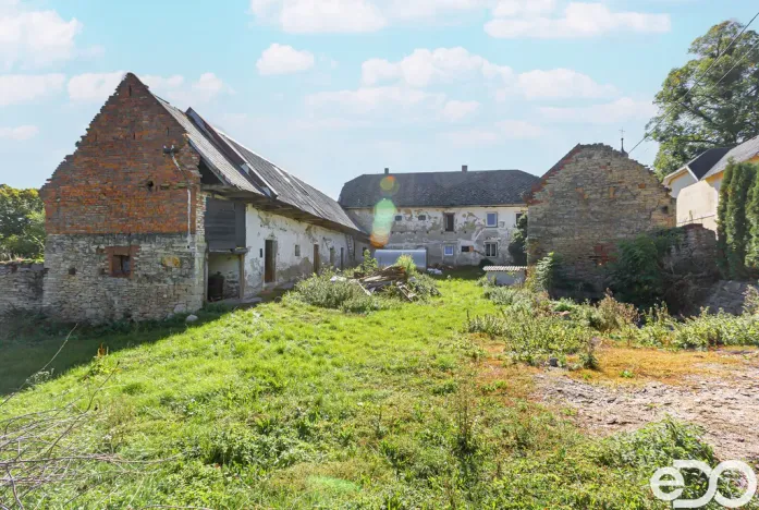 Prodej vícegeneračního domu, Strakov, 374 m2
