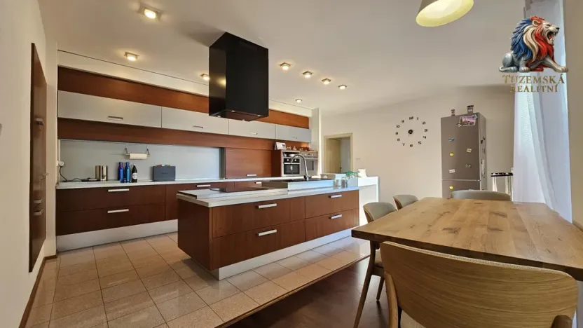 Prodej rodinného domu, Kunštát, nám. Krále Jiřího, 237 m2