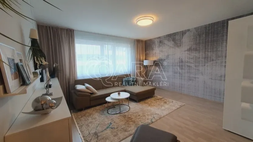 Pronájem bytu 1+kk, Praha - Stodůlky, Petržílkova, 42 m2