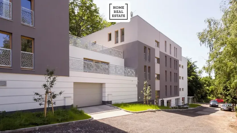 Prodej obchodního prostoru, Karlovy Vary, Šumavská, 78 m2
