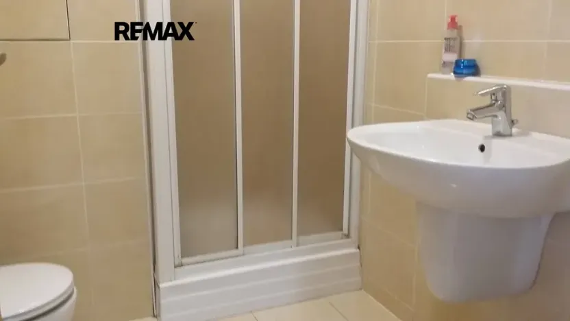 Pronájem bytu 1+kk, Praha - Libeň, Drahobejlova, 33 m2