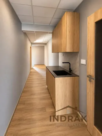 Pronájem kanceláře, Libhošť, 240 m2