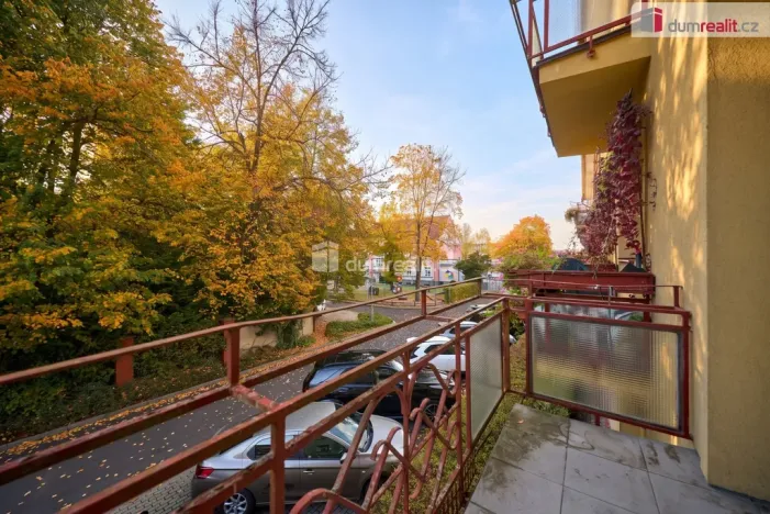 Prodej bytu 2+1, Ostrov, Palackého, 74 m2