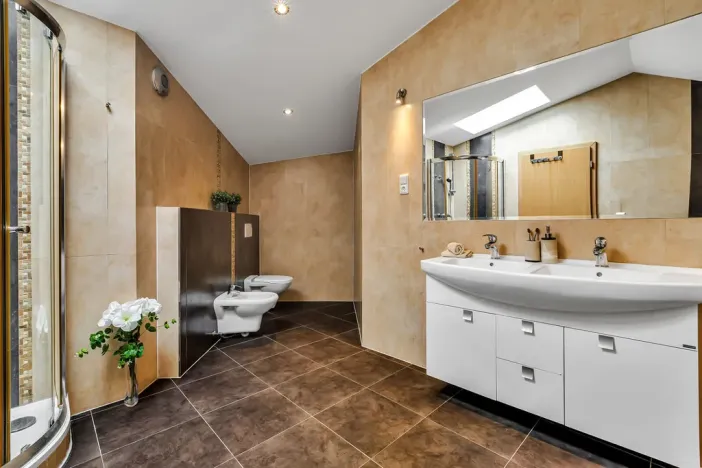 Prodej bytu 3+kk, Šestajovice, Komenského, 116 m2