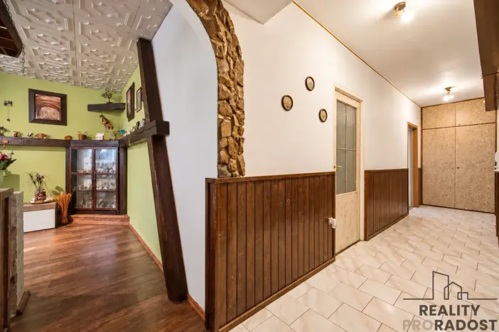 Prodej bytu 3+1, Lázně Bohdaneč, Za Sokolovnou, 80 m2