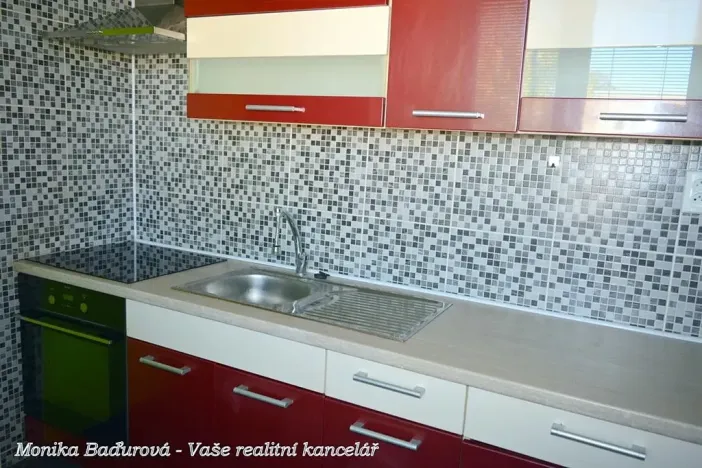 Prodej bytu 3+1, Zlín, třída Svobody, 74 m2