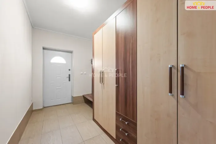 Prodej rodinného domu, Břežany II, 172 m2
