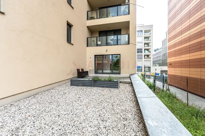 Prodej bytu 1+kk, Praha - Karlín, U Mlýnského kanálu, 80 m2