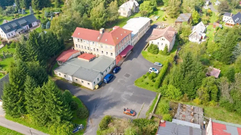 Prodej výrobních prostor, Tisá, 4560 m2