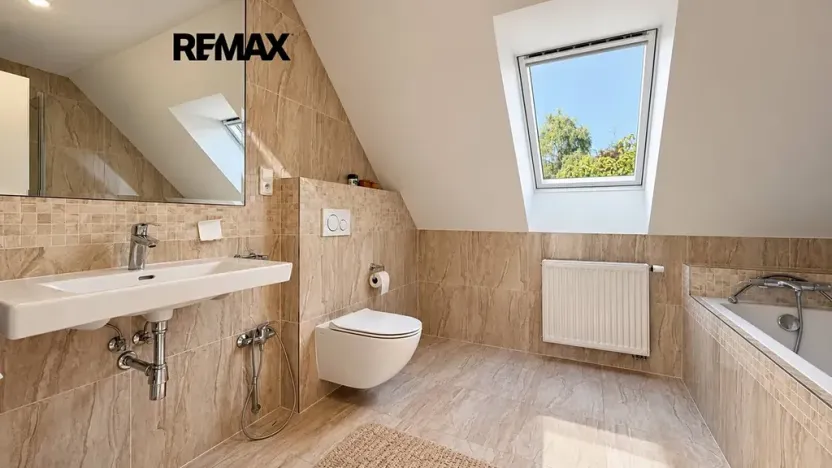 Pronájem rodinného domu, Černolice, K rybníku, 130 m2