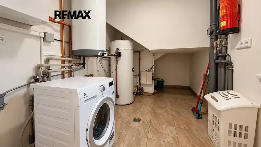 Pronájem rodinného domu, Černolice, K rybníku, 130 m2