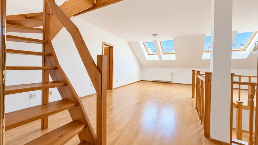 Prodej bytu 4+1, Praha - Vinohrady, Francouzská, 140 m2