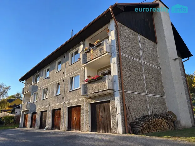 Prodej bytu 3+1, Dešenice, 80 m2