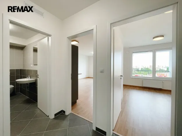 Pronájem bytu 2+kk, Praha - Ruzyně, Stočesova, 55 m2