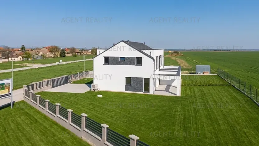 Prodej rodinného domu, Slaný, 156 m2