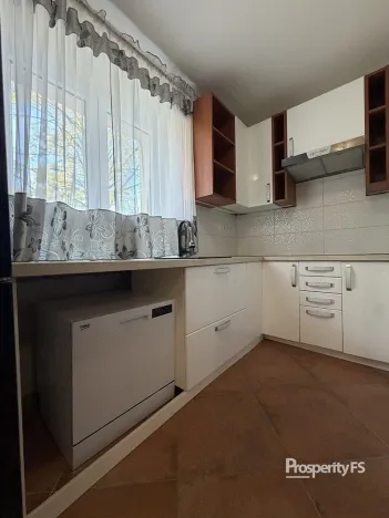 Pronájem bytu 1+1, Stochov, J. A. Komenského, 30 m2
