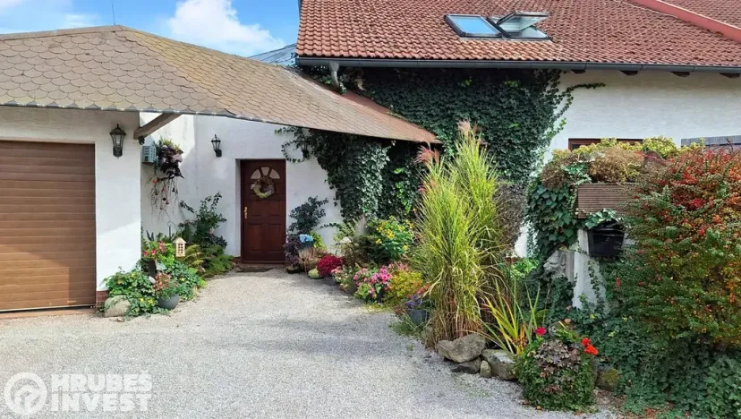 Pronájem atypického bytu, Býšť, 130 m2