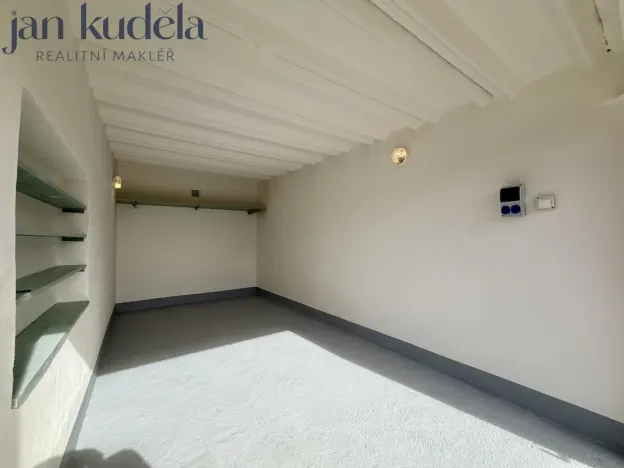 Prodej garáže, Brno, Třískalova, 15 m2