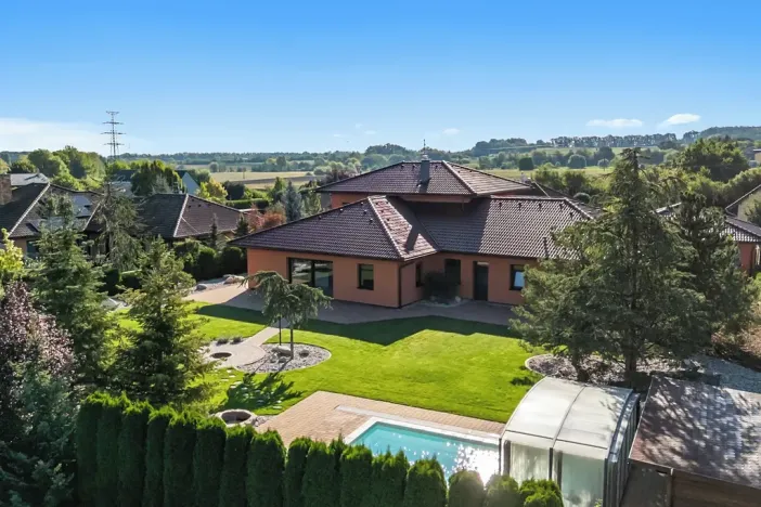 Pronájem kanceláře, Velké Přítočno, 350 m2