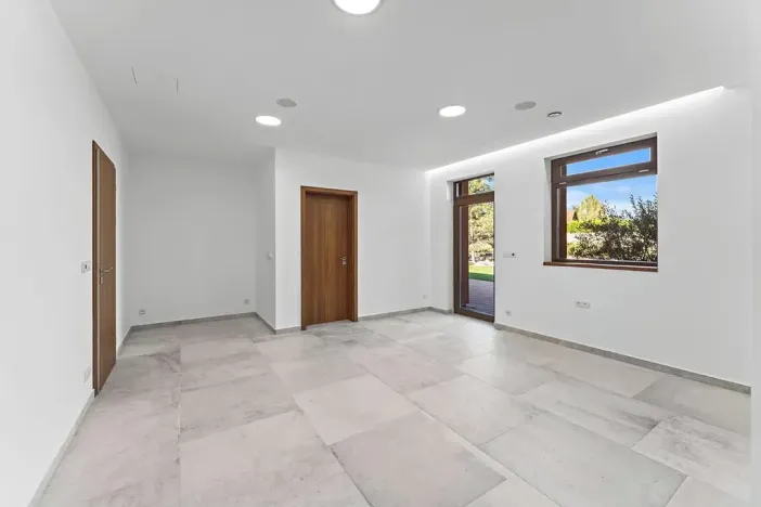 Pronájem kanceláře, Velké Přítočno, 350 m2