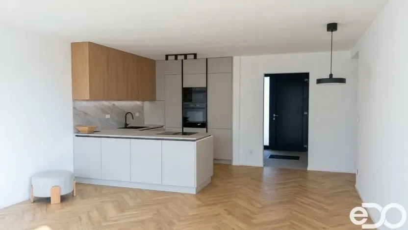 Pronájem bytu 4+kk, Jizerní Vtelno, 98 m2