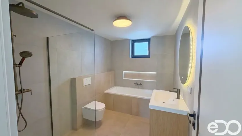 Pronájem bytu 4+kk, Jizerní Vtelno, 98 m2