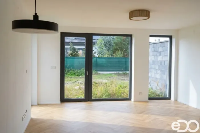 Pronájem bytu 4+kk, Jizerní Vtelno, 98 m2