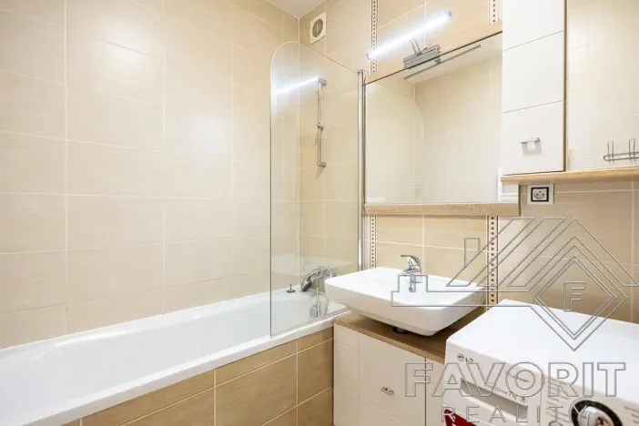 Pronájem bytu 2+kk, Praha - Letňany, Chlebovická, 57 m2