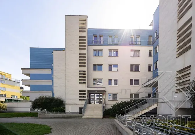 Pronájem bytu 2+kk, Praha - Letňany, Chlebovická, 57 m2